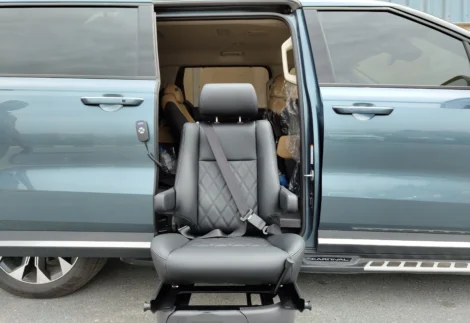 Kia Carnival Swivel Seat