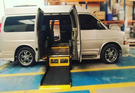 Wheelchair Lift Right Side